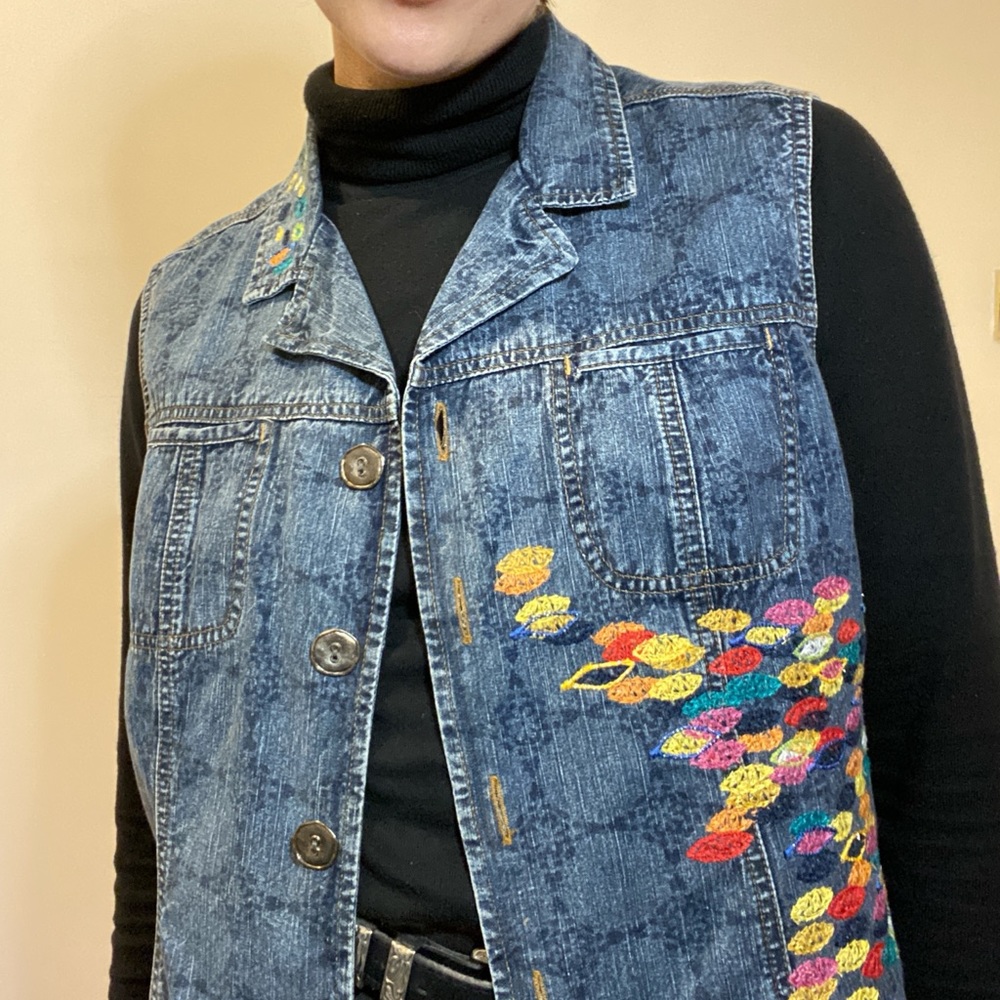 Embroidered Jean Patterned Vest - Picture 5 of 8